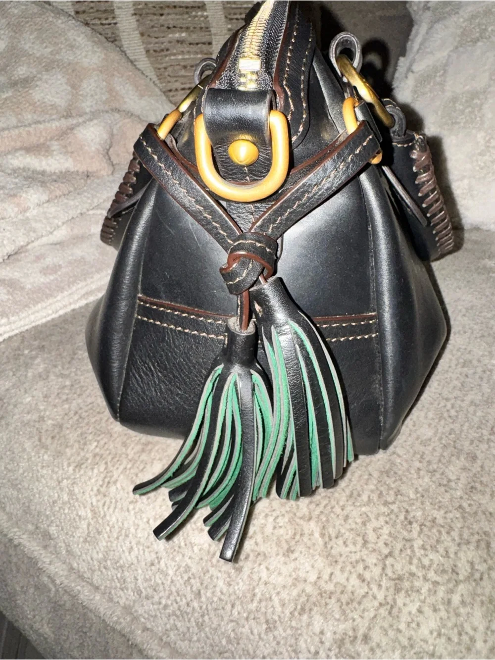 Dooney and Bourke Florentine medium mail Satchel Handbag - Picture 5 of 12